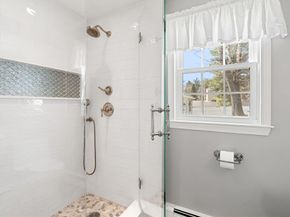 53 Mansfield St, Weymouth MA 02190