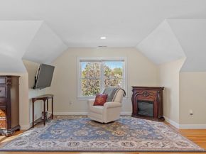 27 Garfield Ave, Danvers MA 01923