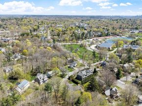 16 Hastings Rd, Lexington MA 02421