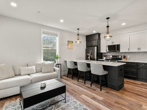 19 W Tremlett St 4, Boston MA 02124