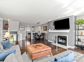 2 Countryside Ln 1301, Salem MA 01970