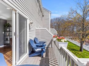 2 Countryside Ln 1301, Salem MA 01970