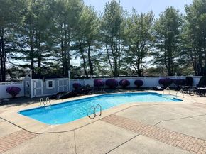 2 Countryside Ln 1301, Salem MA 01970