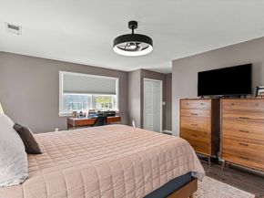 2 Countryside Ln 1301, Salem MA 01970