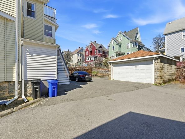 8-10 Rockwell Ter, Malden MA 02148