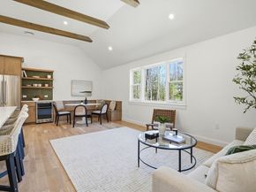 26 Old Pottery Ln, Norwell MA 02061