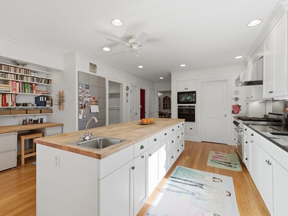 12 Hancock Ave, Lexington MA 02420