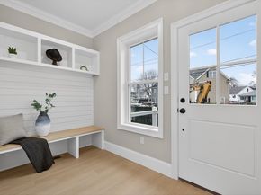 10 Dobbins Street, Waltham MA 02453