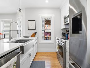 32 Cambridge Terrace 1, Cambridge MA 02140