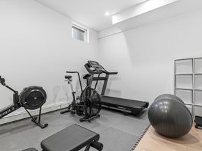 6 Sandy Hill Rd, Wayland MA 01778