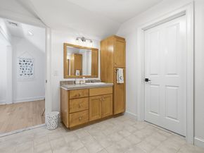 6 Sandy Hill Rd, Wayland MA 01778