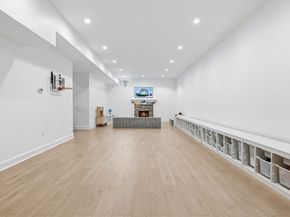 6 Sandy Hill Rd, Wayland MA 01778