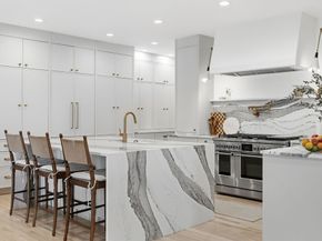 6 Sandy Hill Rd, Wayland MA 01778