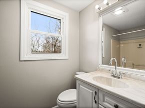 83 Cinnamon Circle, Tewksbury MA 01876