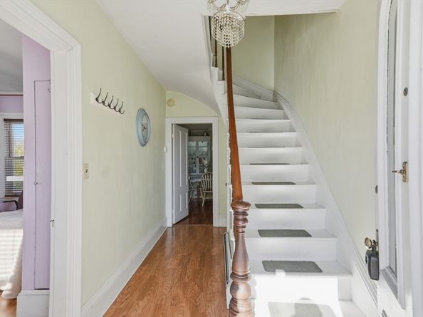 7 S Main St, Milford MA 01757