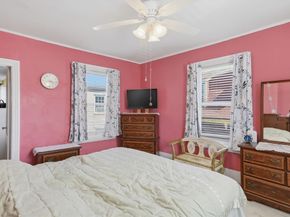 7 S Main St, Milford MA 01757