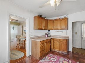 7 S Main St, Milford MA 01757