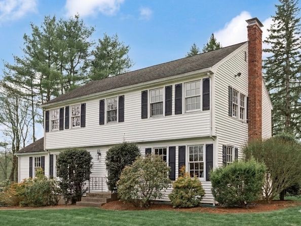 63 Blacksmith Dr, Sudbury MA 01776