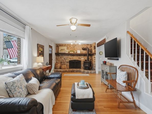 1 Mountain St, Woburn MA 01801