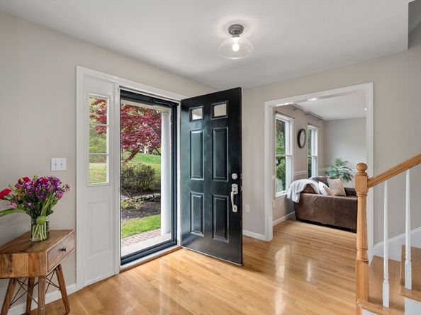 16 Kings Row, North Reading MA 01864