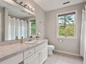 16 Kings Row, North Reading MA 01864