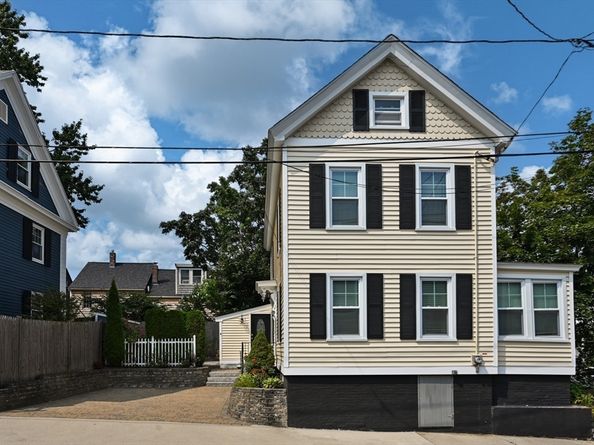4 Olive Street, Newburyport MA 01950