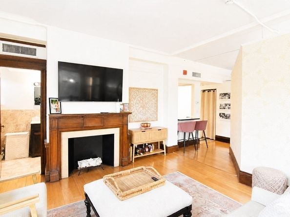 464 Commonwealth Avenue 33, Boston MA 02215
