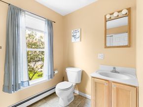 19 Pinehurst Ave, Saugus MA 01906