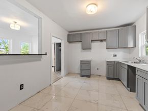 15 Redman Pl, Fitchburg MA 01420