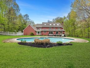 9 Catie Dr, Westborough MA 01581