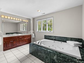 9 Catie Dr, Westborough MA 01581