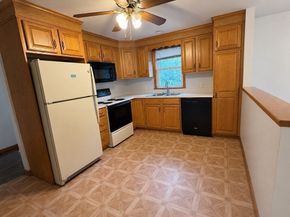 376 East St, Bridgewater MA 02324