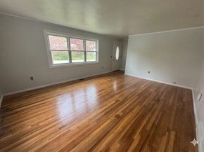 376 East St, Bridgewater MA 02324