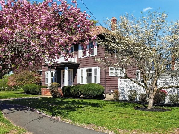 64 Greene Street, North Andover MA 01845