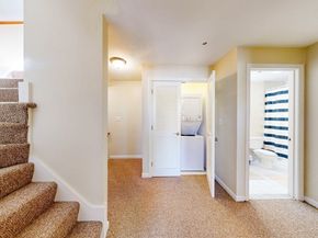 110 Coolidge Hill Rd 4, Watertown MA 02472