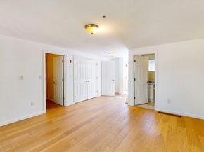 110 Coolidge Hill Rd 4, Watertown MA 02472