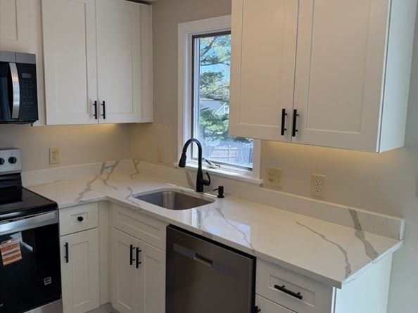 23 Victoria Heights Road 23, Boston MA 02136