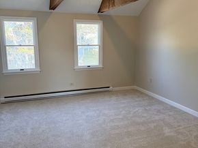 23 Victoria Heights Road 23, Boston MA 02136