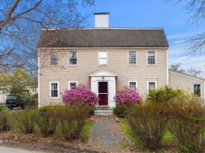 11 Union Pl, Newburyport MA 01950