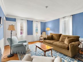 11 Union Pl, Newburyport MA 01950