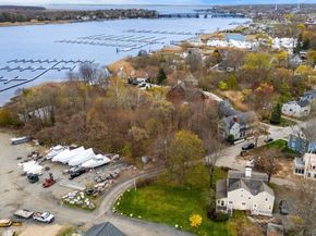 11 Union Pl, Newburyport MA 01950