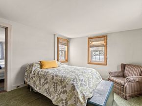 11 Union Pl, Newburyport MA 01950
