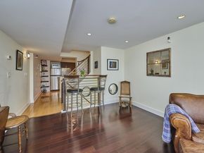 42 8th Street 2511, Boston MA 02129