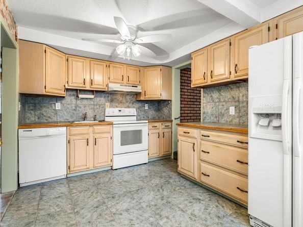 9 Cleveland Ave., Saugus MA 01906