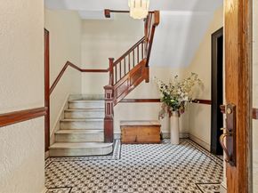 127 Winthrop Rd 6A, Brookline MA 02445