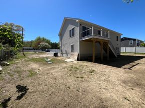 272 S Main St, Hopedale MA 01747