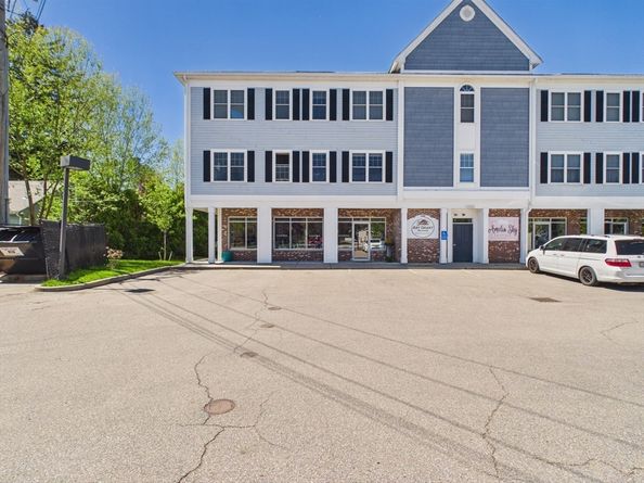 1429 Main Street 5E, Walpole MA 02081