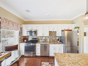 1429 Main Street 5E, Walpole MA 02081