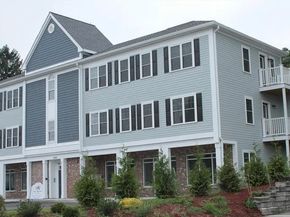 1429 Main Street 5E, Walpole MA 02081