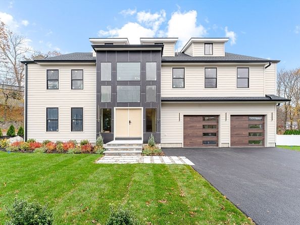 8 Noanett Rd, Needham MA 02494